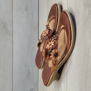 Born Women Y2K Sandals Flowers Strap shoes sz 9